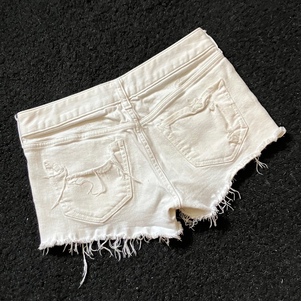 ☀️EXPRESS WOMENS SIZE 0 DISTRESSED WHITE DENIM SHORTIE SHORTS